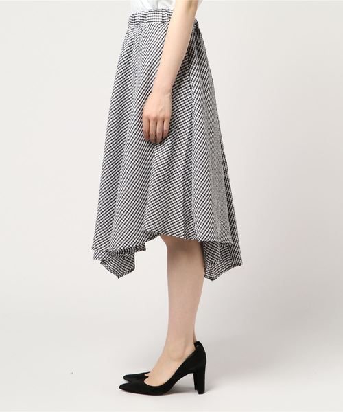 GeeRA（ジーラ）の「ハンカチヘムデザインスカート（スカート・レディース・ブラック系その他/サックスブルー・LARGE/MEDIUM）」の3枚目の写真