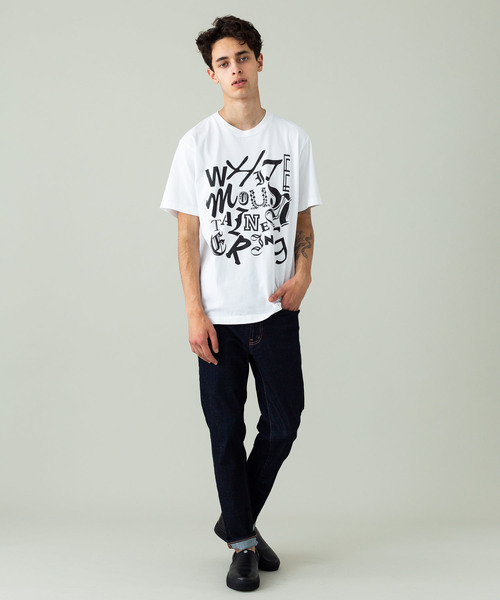 WHITE MOUNTAINEERING（ホワイトマウンテニアリング）の「【White mountaineering】MIXED TYPOGRAPHY PRINTED T-SHIRT（Tシャツ/カットソー・メンズ・ホワイト/ブラック・1/2/3）」の4枚目の写真