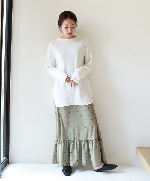 TODAYFUL(トゥデイフル)の「フラワードットサテンスカート(スカート・レディース・ベージュ/グリーン・36inch/38inch)」の7枚目の写真