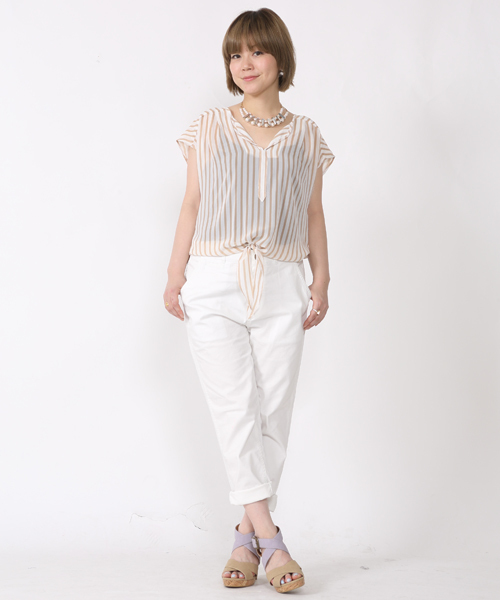 mystic(ミスティック)の「デニムテーパードPT(スラックス・レディース・ライトブルー/ホワイト/ブルー・2/1)」の4枚目の写真