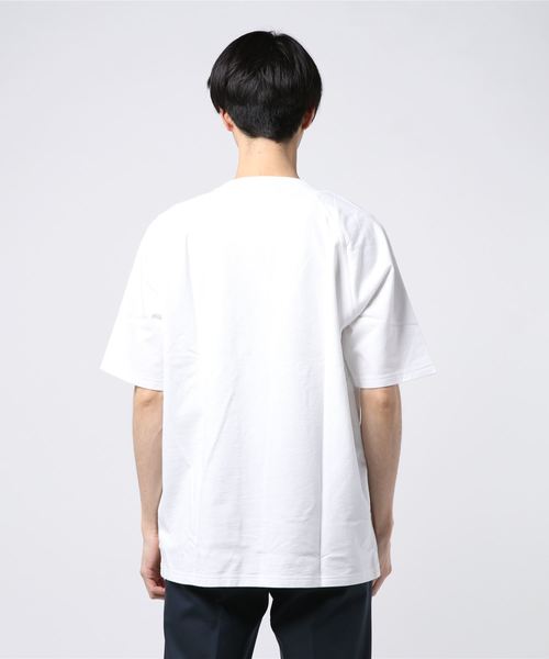 HUGO(ヒューゴ)の「オーバーサイズフィット ショートスリーブ クルーネック Tシャツ(Tシャツ/カットソー・メンズ・ホワイト・S/M/L/XL/XS)」の2枚目の写真