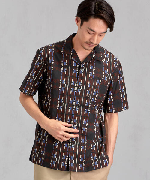 green label relaxing（グリーンレーベルリラクシング）の「MC MULHOUSE オープンカラー S/S シャツ（シャツ/ブラウス・メンズ・ライトグレー/ダークブラウン/ベージュ/ロイヤルブルー・SMALL/MEDIUM/LARGE）」の3枚目の写真