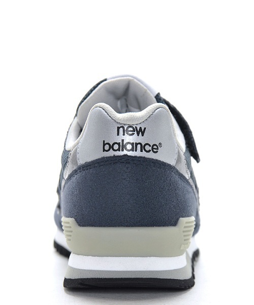 NEW BALANCE（ニューバランス）の「キッズ ニューバランス クラシック new balance KV996（スニーカー・キッズ・グレー/ネイビー・19cm/17cm/18cm/20cm/19.5cm/17.5cm/20.5cm/18.5cm/21cm/21.5cm/22cm）」の6枚目の写真