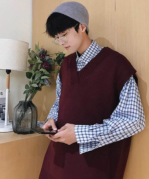 MGV（エムジーヴィー）の「【MGV】ビッグシルエットVネックニットベスト（ベスト・メンズ・ブラック/ベージュ/ブラウン・MEDIUM/LARGE/X-LARGE/XX-LARGE）」の4枚目の写真