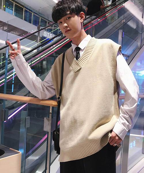 MGV（エムジーヴィー）の「【MGV】ビッグシルエットVネックニットベスト（ベスト・メンズ・ブラック/ベージュ/ブラウン・MEDIUM/LARGE/X-LARGE/XX-LARGE）」の11枚目の写真