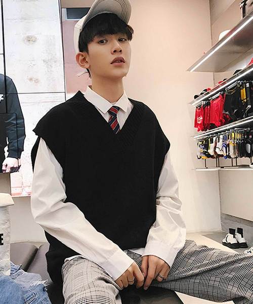 MGV（エムジーヴィー）の「【MGV】ビッグシルエットVネックニットベスト（ベスト・メンズ・ブラック/ベージュ/ブラウン・MEDIUM/LARGE/X-LARGE/XX-LARGE）」の16枚目の写真