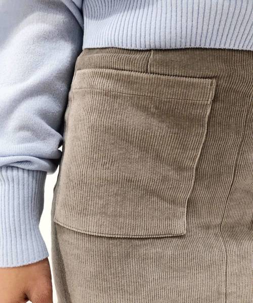 Banner Barrett（バナーバレット）の「コールタイトスカート（スカート・レディース・アイボリー/グレイッシュベージュ/サックスブルー・36/38）」の6枚目の写真