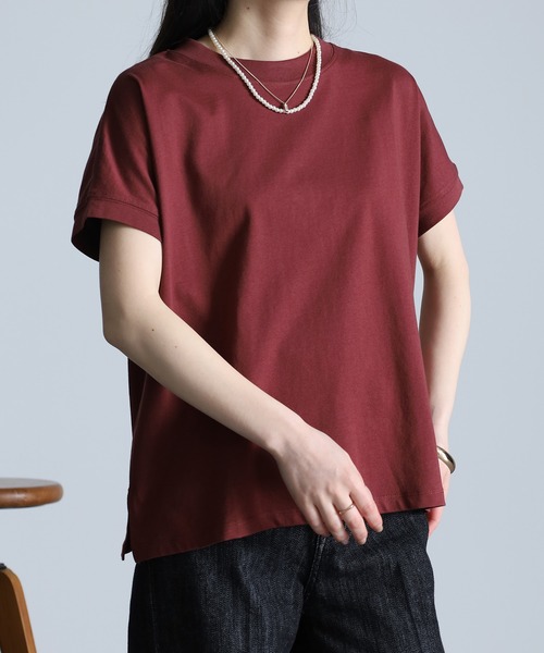 RANAN(ラナン)の「〈Beautiful Cotton 綿100%〉UVカット/接触冷感 きれいめハイネックTシャツ(Tシャツ/カットソー・レディース・ライトグレー/ブラック/オフホワイト/キャメル/ボルドー/カーキ/チャコールグレー/ラベンダー/グリーン/ネイビー/ダークブルー/ベージュ/モカ/オレンジ系その他/ダークブラウン/クリアグリーン/イエロー/パープル/ブラウン系1/その他・3L/LL/M/L/S)」の18枚目の写真