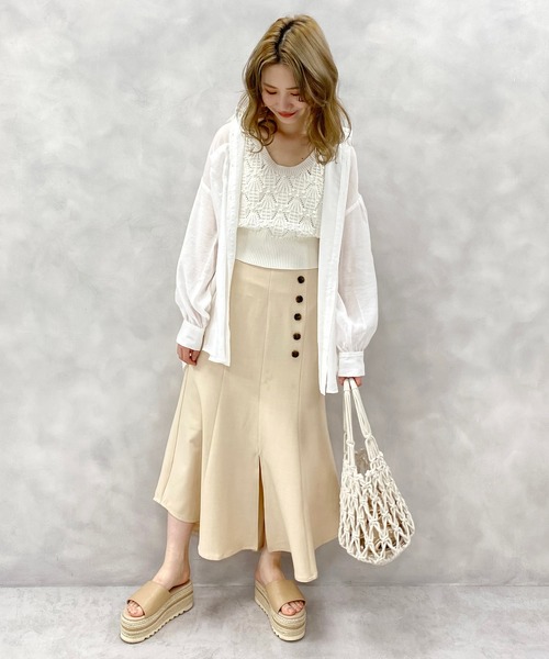 one after another NICE CLAUP(ワンアフターアナザーナイスクラップ)の「ぽんぽんケーブルベスト(ニット/セーター・レディース・ブラック/ベージュ/オフホワイト・FREE)」の20枚目の写真