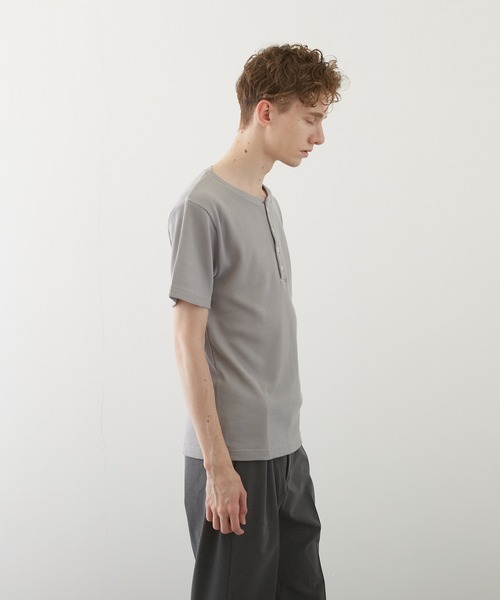 VIBGYOR(ヴィブジョー)の「【VIBGYOR BY AS】サーマル半袖ヘンリーネック(BL)(Tシャツ/カットソー・メンズ・グレー/カーキ/ライトピンク/ホワイト/ブラック/ネイビー/サックスブルー・MEDIUM/X-LARGE/LARGE)」の4枚目の写真