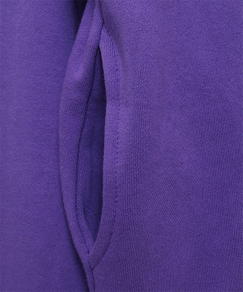 Candy Stripper（キャンディストリッパー）の「HASTY CLUB SWEAT HOODIE（パーカー・レディース・ブラック/パープル/オフホワイト・2）」の11枚目の写真