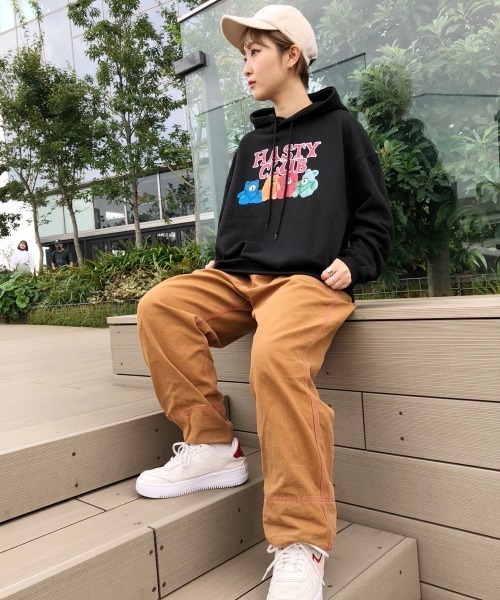 Candy Stripper（キャンディストリッパー）の「HASTY CLUB SWEAT HOODIE（パーカー・レディース・ブラック/パープル/オフホワイト・2）」の16枚目の写真