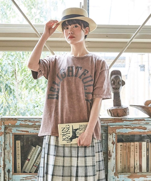 CUBE SUGAR（キューブシュガー）の「天竺 パウダー加工 プリント クルーネック（Tシャツ/カットソー・レディース・ベージュ/チャコールグレー/グリーン/ピンク・M）」の4枚目の写真
