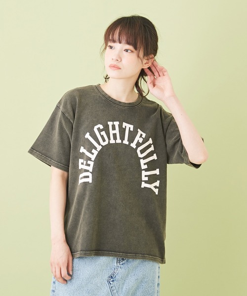 CUBE SUGAR（キューブシュガー）の「天竺 パウダー加工 プリント クルーネック（Tシャツ/カットソー・レディース・ベージュ/チャコールグレー/グリーン/ピンク・M）」の2枚目の写真