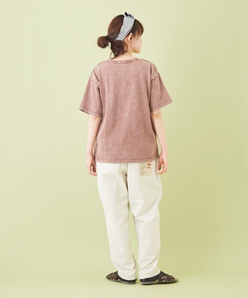 CUBE SUGAR（キューブシュガー）の「天竺 パウダー加工 プリント クルーネック（Tシャツ/カットソー・レディース・ベージュ/チャコールグレー/グリーン/ピンク・M）」の15枚目の写真