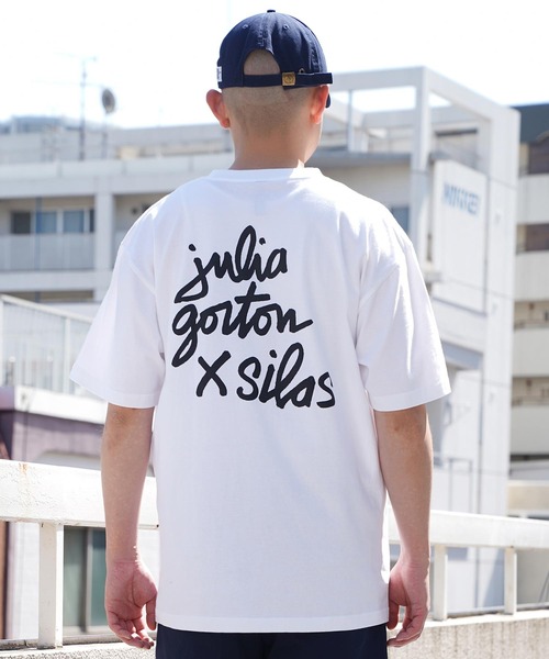 SILAS(サイラス)の「SILAS x JULIA GORTON FRONT PHOTO S/S TEE(Tシャツ/カットソー・メンズ・ホワイト/ブラック・SMALL/MEDIUM/LARGE/X-LARGE)」の6枚目の写真