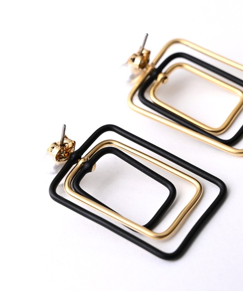 Narcissus(ナルシス)の「【Narcissus】パールスクエアピアス(ピアス(両耳用)・レディース・ブラック/シルバー・FREE)」の4枚目の写真