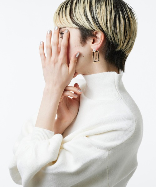 Narcissus(ナルシス)の「【Narcissus】パールスクエアピアス(ピアス(両耳用)・レディース・ブラック/シルバー・FREE)」の11枚目の写真