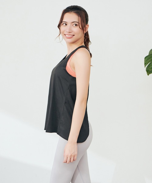 CHEATFULLDAYS（チートフルデイズ）の「レディースフィットネスウェア バッククロスタンクトップ（スポーツグッズ・レディース・ピンク/ホワイト/ブラック・2L/M/L/S）」の14枚目の写真