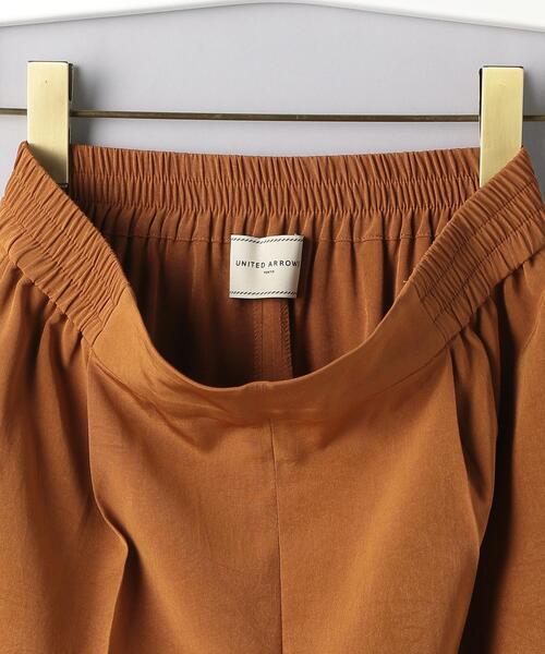 UNITED ARROWS(ユナイテッドアローズ)の「UBC TA/P タック イージーパンツ◆(その他パンツ・レディース・ブラウン/ネイビー・38/36)」の4枚目の写真