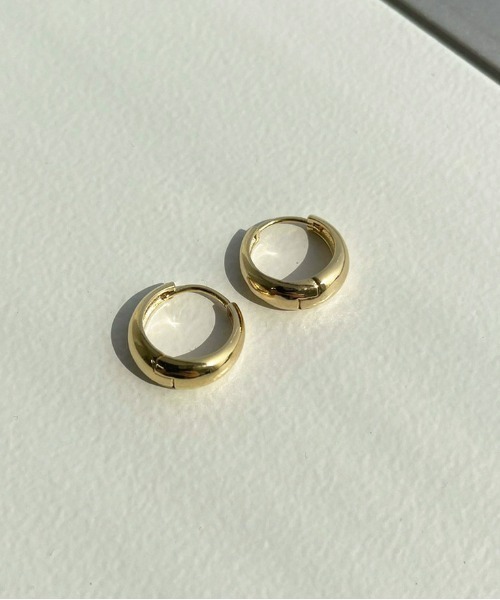 apres jour mignon（アプレジュールミニョン）の「【apresjour mignon×ARIAZ】シンプルリングピアスＭ（ピアス（両耳用）・レディース・ゴールド/シルバー・ONESIZE）」の2枚目の写真