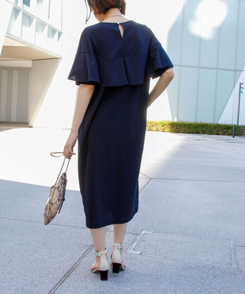 NOLLEY’S(ノーリーズ)の「フリル袖ポンチワンピース(ワンピース・レディース・パープル/ネイビー/ブラック/オリーブ・38)」の4枚目の写真