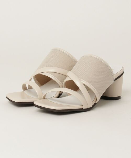 chumchum（チャムチャム）の「スクエア雑材×合皮サンダル(japan made)（サンダル・レディース・ブラック/アイボリー/モカ・M/L/S）」の2枚目の写真