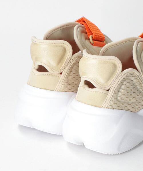 NIKE（ナイキ）の「＜NIKE（ナイキ）＞AQUA RIFT アクアリフト スニーカー ◆（スニーカー・レディース・ホワイト/ベージュ・23cm/23.5cm/24cm/24.5cm/25cm）」の8枚目の写真