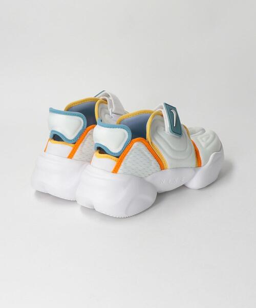 NIKE（ナイキ）の「＜NIKE（ナイキ）＞AQUA RIFT アクアリフト スニーカー ◆（スニーカー・レディース・ホワイト/ベージュ・23cm/23.5cm/24cm/24.5cm/25cm）」の6枚目の写真