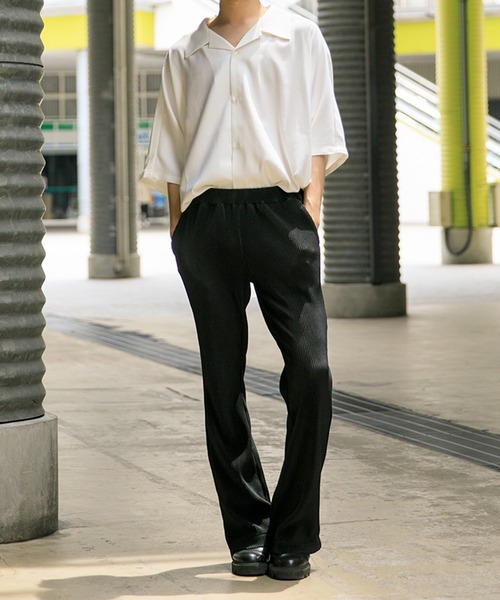 Adoon plain(アドーンプレーン)の「【Adoon plain】プリーツフレアパンツ(その他パンツ・メンズ・ブラック・SMALL/MEDIUM/LARGE)」の6枚目の写真