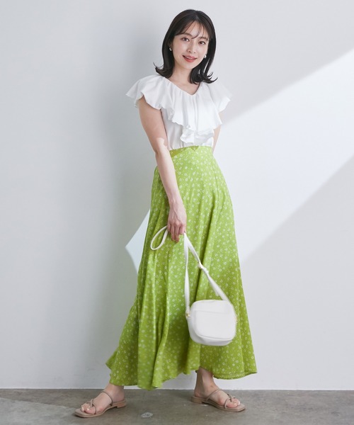 VIS（ビス）の「フリルカラーカットソートップス（Tシャツ/カットソー・レディース・オフホワイト/ライトグリーン/ブラック・FREE）」の6枚目の写真