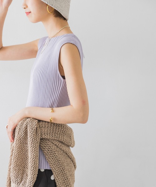 URBAN RESEARCH（アーバンリサーチ）の「コンパクトリブニット(ノースリーブ)（ニット/セーター・レディース・ブラック/ブラウン/グリーン/ラベンダー/グレー系その他・FREE）」の12枚目の写真