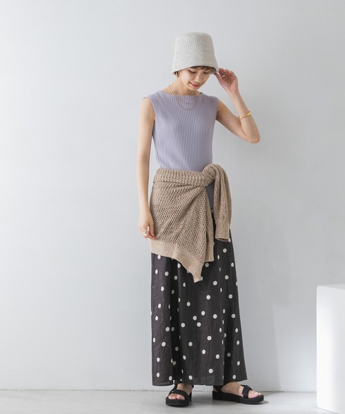 URBAN RESEARCH（アーバンリサーチ）の「コンパクトリブニット(ノースリーブ)（ニット/セーター・レディース・ブラック/ブラウン/グリーン/ラベンダー/グレー系その他・FREE）」の13枚目の写真