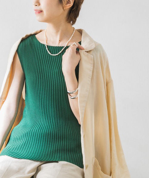 URBAN RESEARCH（アーバンリサーチ）の「コンパクトリブニット(ノースリーブ)（ニット/セーター・レディース・ブラック/ブラウン/グリーン/ラベンダー/グレー系その他・FREE）」の14枚目の写真