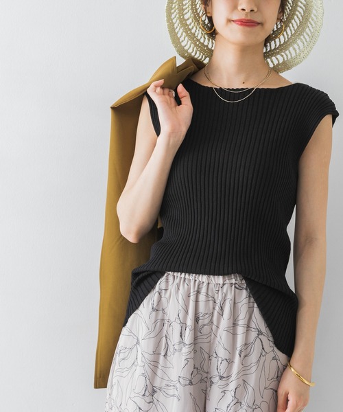 URBAN RESEARCH（アーバンリサーチ）の「コンパクトリブニット(ノースリーブ)（ニット/セーター・レディース・ブラック/ブラウン/グリーン/ラベンダー/グレー系その他・FREE）」の18枚目の写真