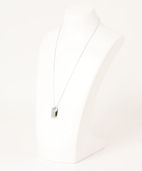 rapiecage（ラピエサージュ）の「スクエアモチーフプレートネックレス（ネックレス・レディース・シルバー/ゴールド・FREE）」の4枚目の写真