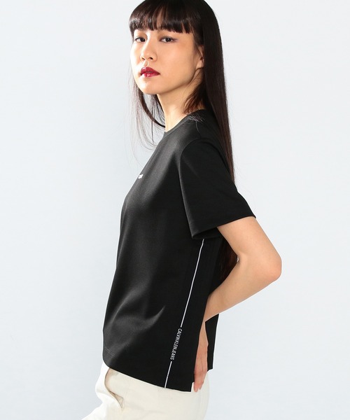 Calvin Klein Jeans（カルヴァンクラインジーンズ）の「ミラノ エッセンシャルズ Tシャツ（Tシャツ/カットソー・レディース・ホワイト/ブラック・S/M/L/XS）」の6枚目の写真