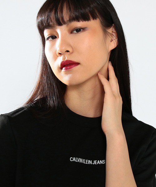 Calvin Klein Jeans（カルヴァンクラインジーンズ）の「ミラノ エッセンシャルズ Tシャツ（Tシャツ/カットソー・レディース・ホワイト/ブラック・S/M/L/XS）」の7枚目の写真