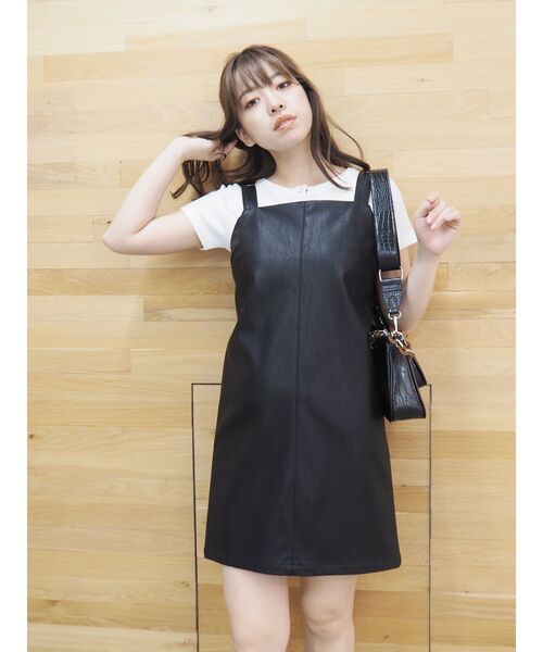 EVRIS(エヴリス)の「レザーライクジャンスカ(ワンピース・レディース・ブラック/グリーン/アイボリー・FREE)」の11枚目の写真