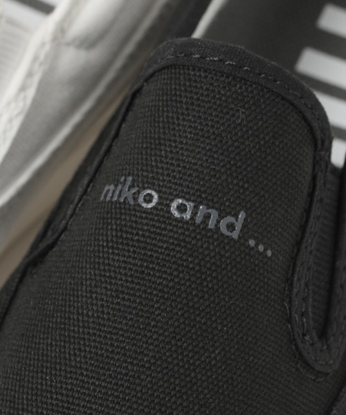 niko and...（ニコアンド）の「オリジナルオーガニックコットンニコロゴプレーンスニーカー（スニーカー・レディース・ホワイト/ブラック/ベージュ・SMALL/MEDIUM/LARGE）」の13枚目の写真