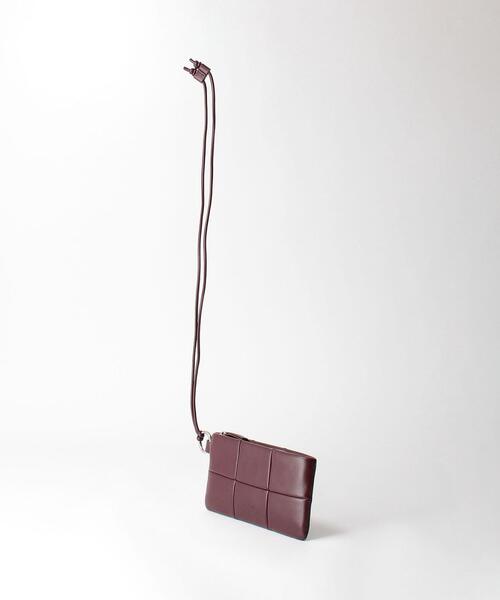 ADD CULUMN（アドカラム）の「＜ADD CULUMN＞ミニスクエア ショルダーバッグ  Ψ（ショルダーバッグ・レディース・オフホワイト/ブラック/ダークブラウン/イエロー・FREE）」の5枚目の写真