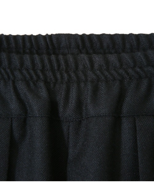 GOLD（ゴールド）の「GOLD / ゴールド：48/2 WOOL SURGE BALLOON PANTS：21B-GL42229[MUS]（その他パンツ・メンズ・ライトブラウン/ブラック・MEDIUM/SMALL）」の22枚目の写真