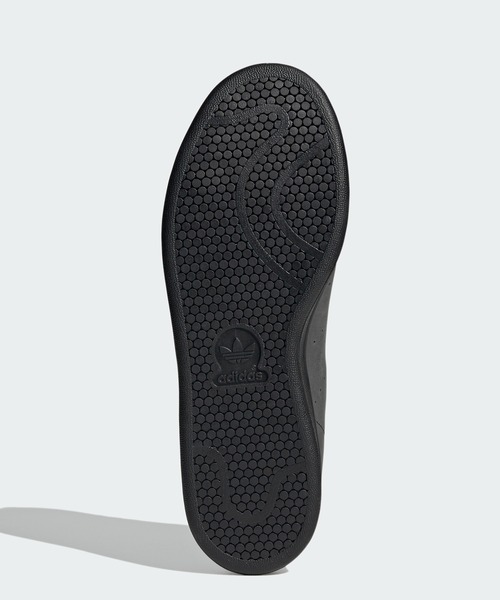 adidas（アディダス）の「スタンスミス [STAN SMITH] アディダスオリジナルス（スニーカー・メンズ・ブラック×グレー・22.5cm/23.5cm/24.5cm/25.0cm/26.0cm/27.0cm/23.0cm/24.0cm/28.0cm/29.0cm/25.5cm/26.5cm/27.5cm/28.5cm/22.0cm）」の7枚目の写真