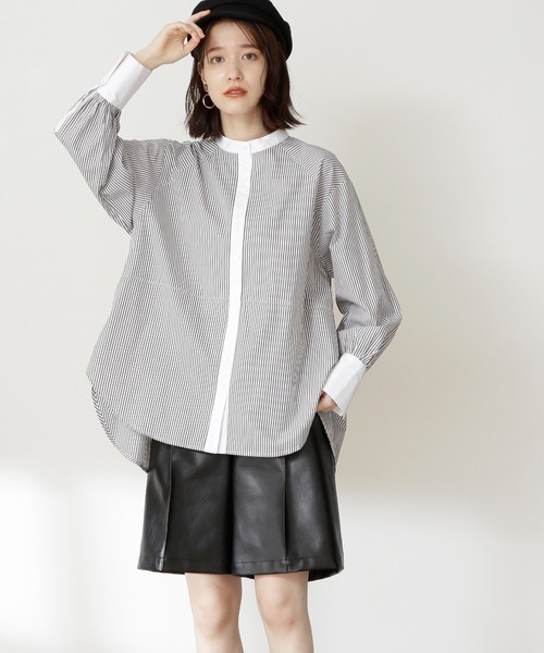 N.（N. Natural Beauty Basic）（エヌエヌナチュラルビューティーベーシック）の「◆バックペプラムバンドカラーシャツ（シャツ/ブラウス・レディース・ホワイト/ブルー系その他/ブラウン系その他/ブラック/グリーン/スモークピンク・MEDIUM）」の4枚目の写真