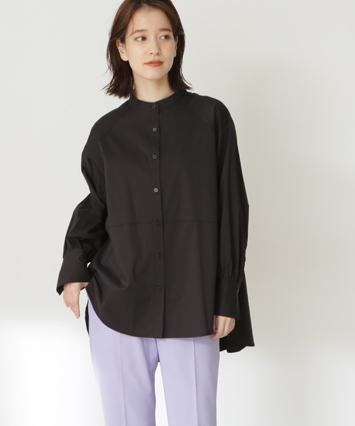 N.（N. Natural Beauty Basic）（エヌエヌナチュラルビューティーベーシック）の「◆バックペプラムバンドカラーシャツ（シャツ/ブラウス・レディース・ホワイト/ブルー系その他/ブラウン系その他/ブラック/グリーン/スモークピンク・MEDIUM）」の3枚目の写真