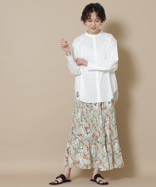 N.（N. Natural Beauty Basic）（エヌエヌナチュラルビューティーベーシック）の「◆バックペプラムバンドカラーシャツ（シャツ/ブラウス・レディース・ホワイト/ブルー系その他/ブラウン系その他/ブラック/グリーン/スモークピンク・MEDIUM）」の17枚目の写真