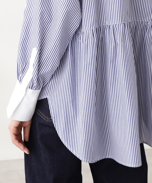 N.（N. Natural Beauty Basic）（エヌエヌナチュラルビューティーベーシック）の「◆バックペプラムバンドカラーシャツ（シャツ/ブラウス・レディース・ホワイト/ブルー系その他/ブラウン系その他/ブラック/グリーン/スモークピンク・MEDIUM）」の8枚目の写真