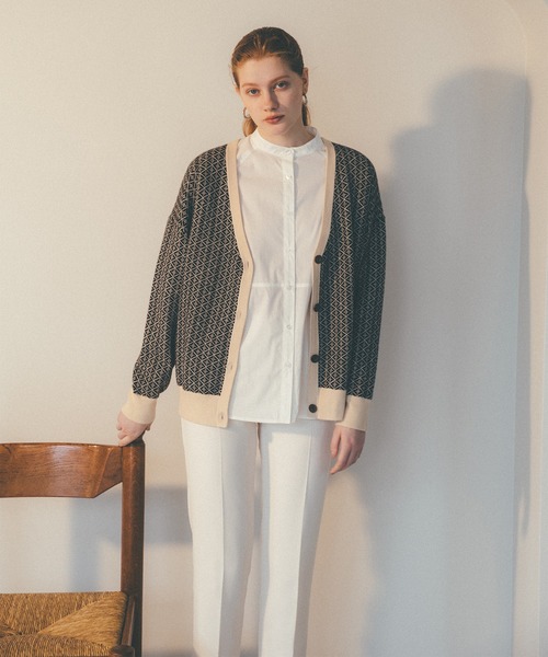 N.（N. Natural Beauty Basic）（エヌエヌナチュラルビューティーベーシック）の「◆バックペプラムバンドカラーシャツ（シャツ/ブラウス・レディース・ホワイト/ブルー系その他/ブラウン系その他/ブラック/グリーン/スモークピンク・MEDIUM）」の21枚目の写真