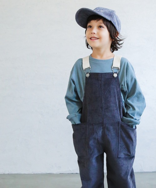 pairmanon（ペアマノン）の「【ママとおそろい】ユニセックスコーデュロイサロペット（サロペット/オーバーオール・キッズ・ブラック/ベージュ/ブラウン/カーキ/アイボリー/チャコール・90/100/110/120/130/140/150）」の3枚目の写真