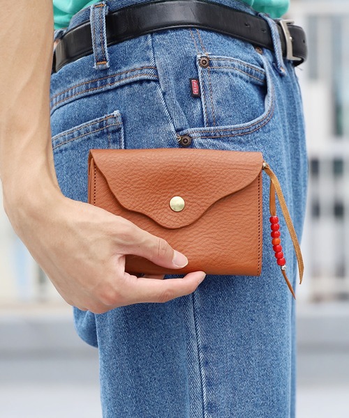 CAL O LINE（キャルオーライン）の「CAL O LINE / キャルオーライン BEADS LEATHER WALLET 2 財布 ミニウォレット（財布・メンズ・タン/ブラック・FREE）」の16枚目の写真